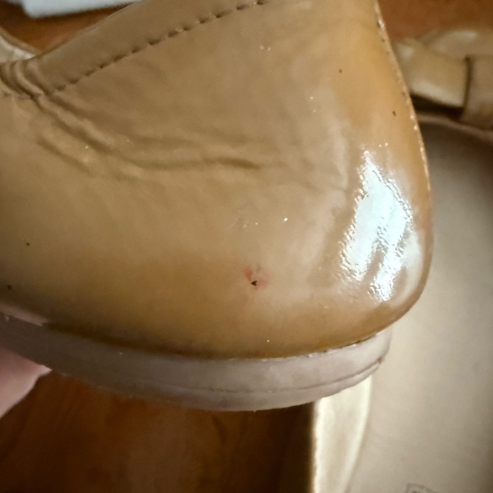 Prada Tan Moccasins Sz 38 with Bow Detail - Picture 5 of 10